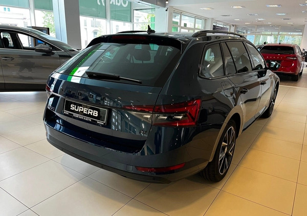 Skoda Superb cena 207000 przebieg: 8, rok produkcji 2024 z Hrubieszów małe 352